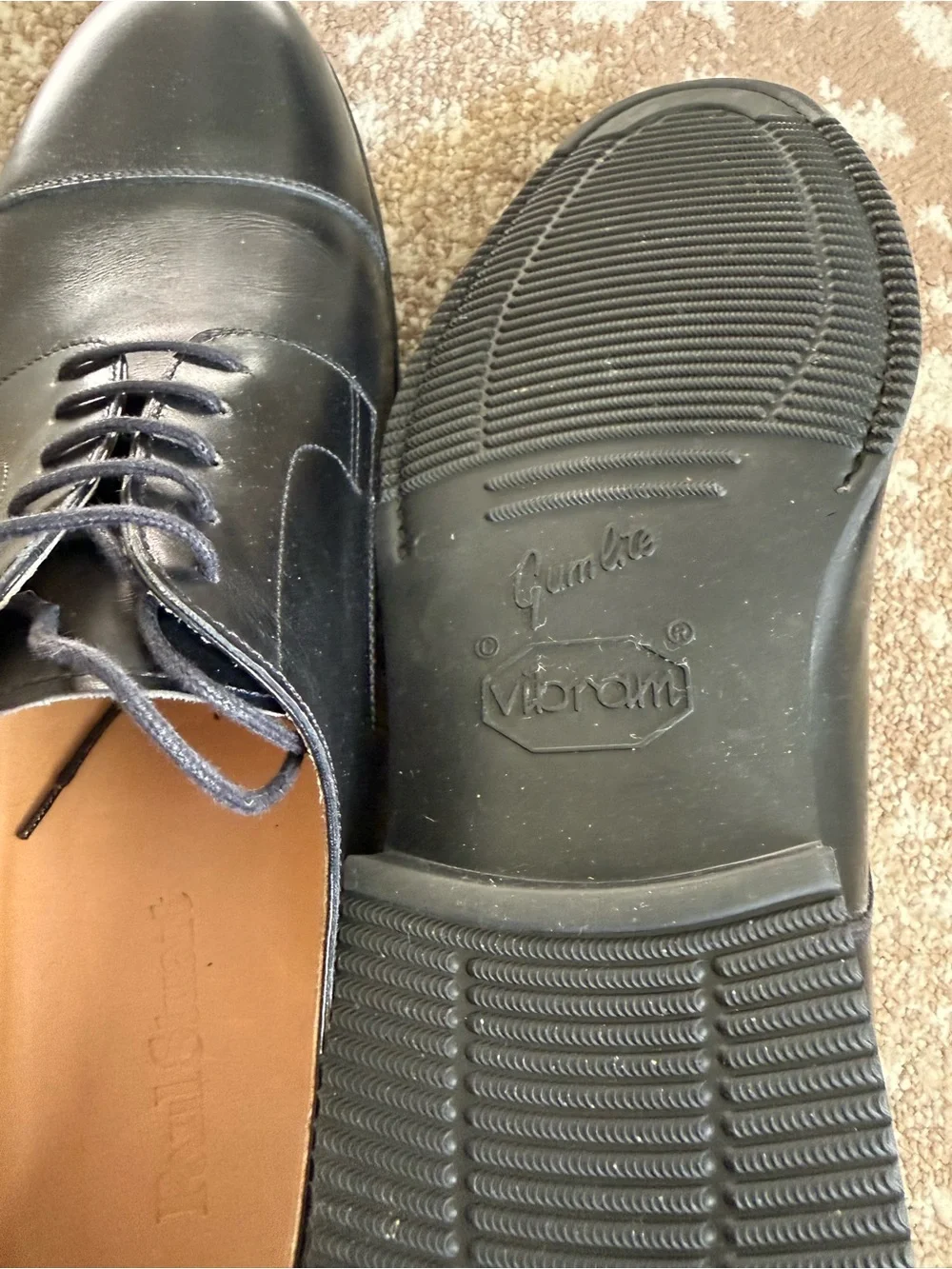 Paul Stuart vibram Classic Black Leather Cap-Toe Derby Shoes - Men